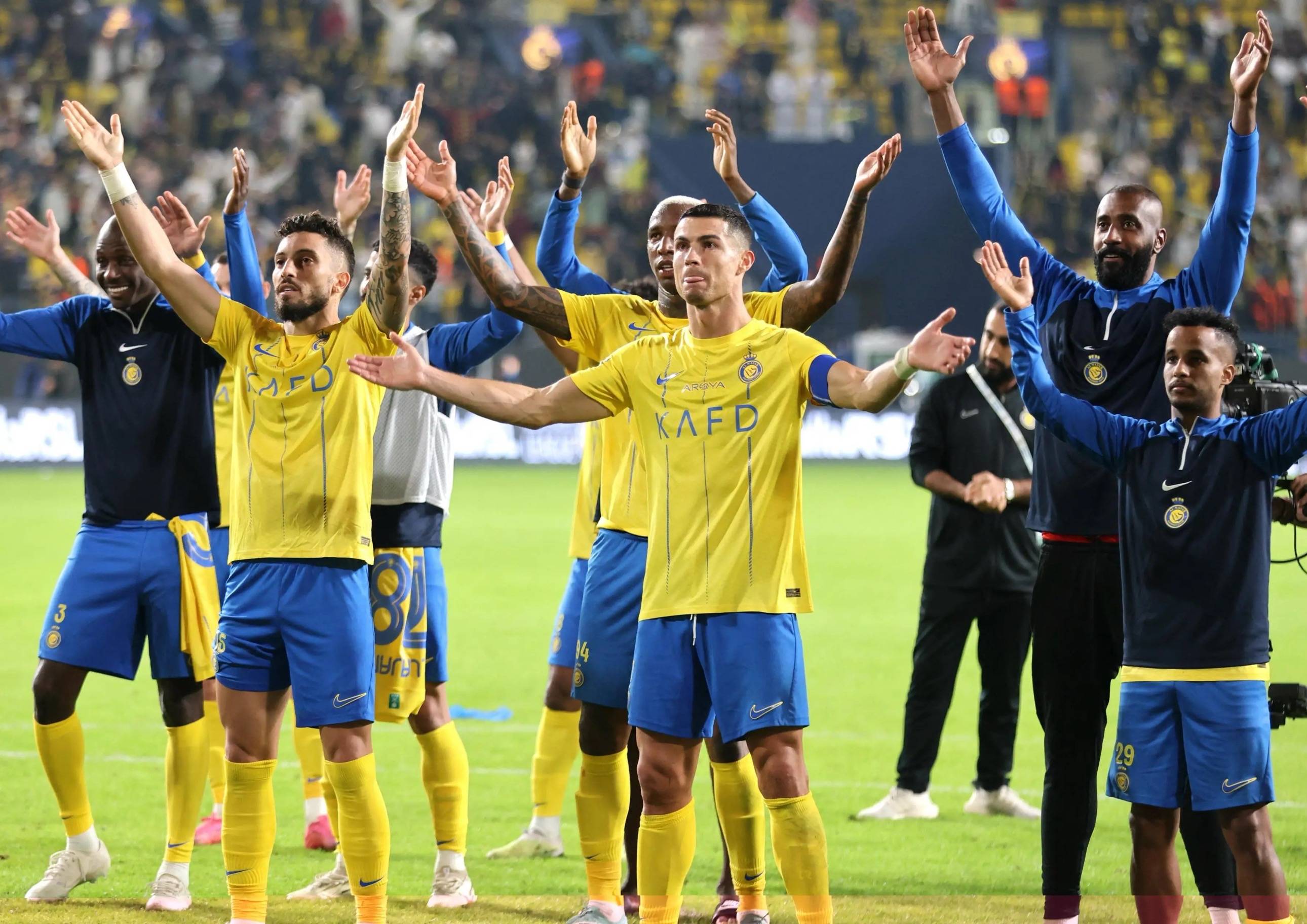 Karsa焦点对战，C罗与30激战中国队分钟，败北胜负难料！