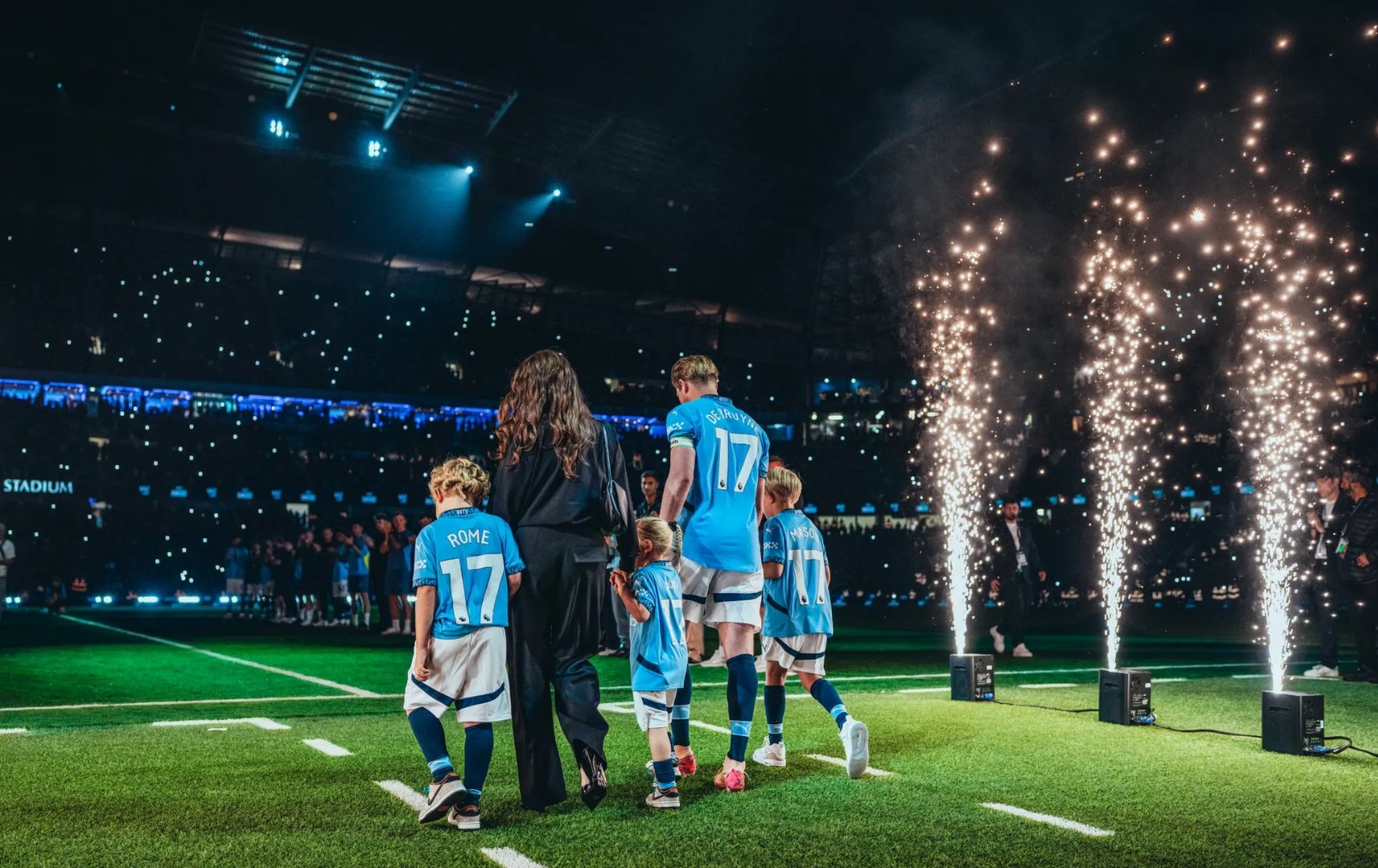 德布劳内迎来十五赛季出色发挥，加拿大队观众热烈欢呼！